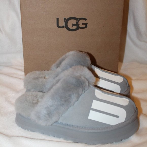 NIB‎ UGG WOMEN'S DISQUETTE COPPD SLIP ON SUEDE SHEARLING SLIPPERS GRAY - Picture 1 of 7